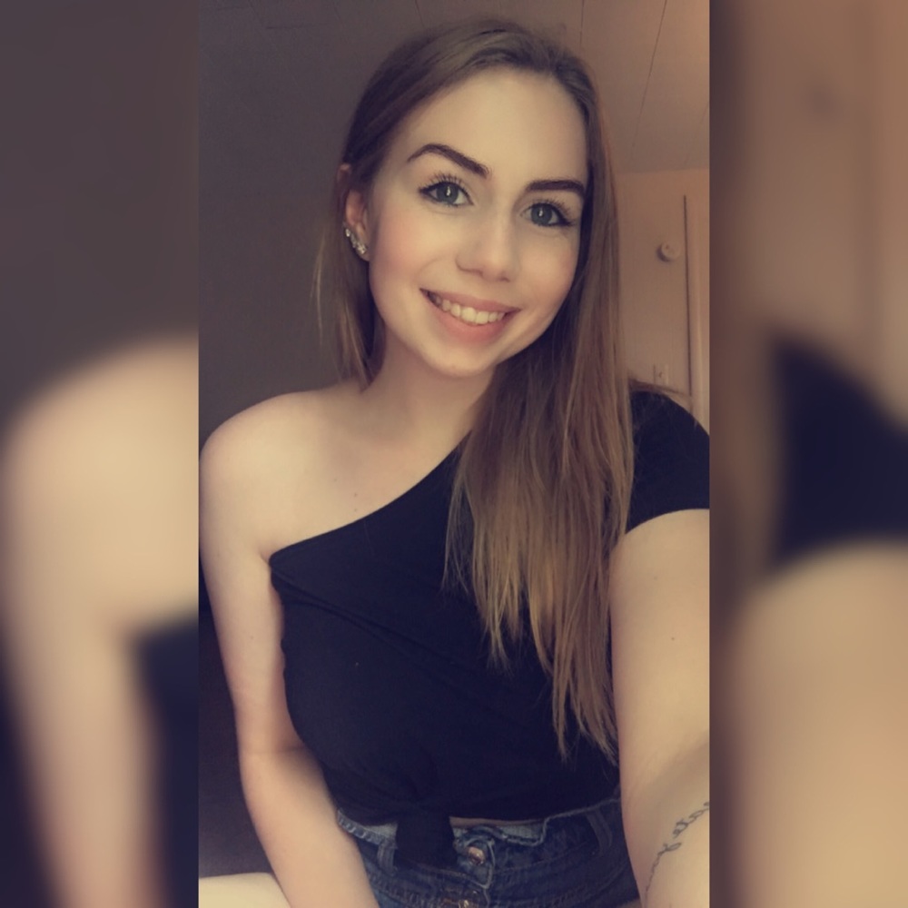 Meet your Posher, Sabrina